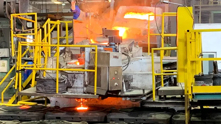 Capa provisória do vídeo: forno vazador Dynami em operação